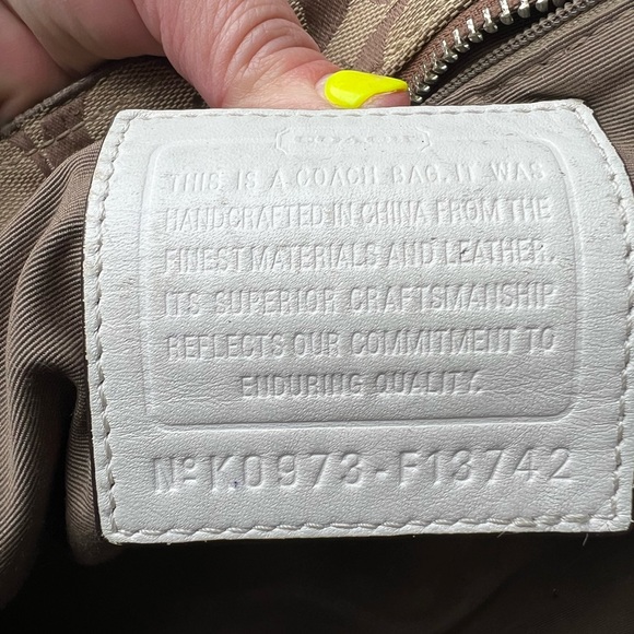 Coach shoulder handbag - Picture 7 of 12